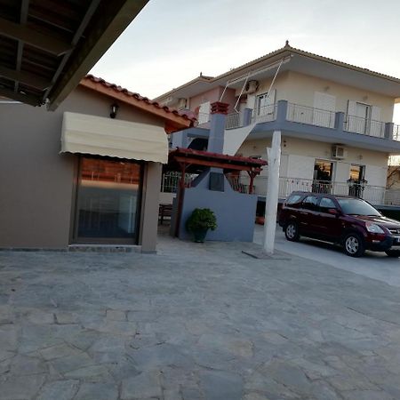 Rea'S House Vrahati Екстериор снимка