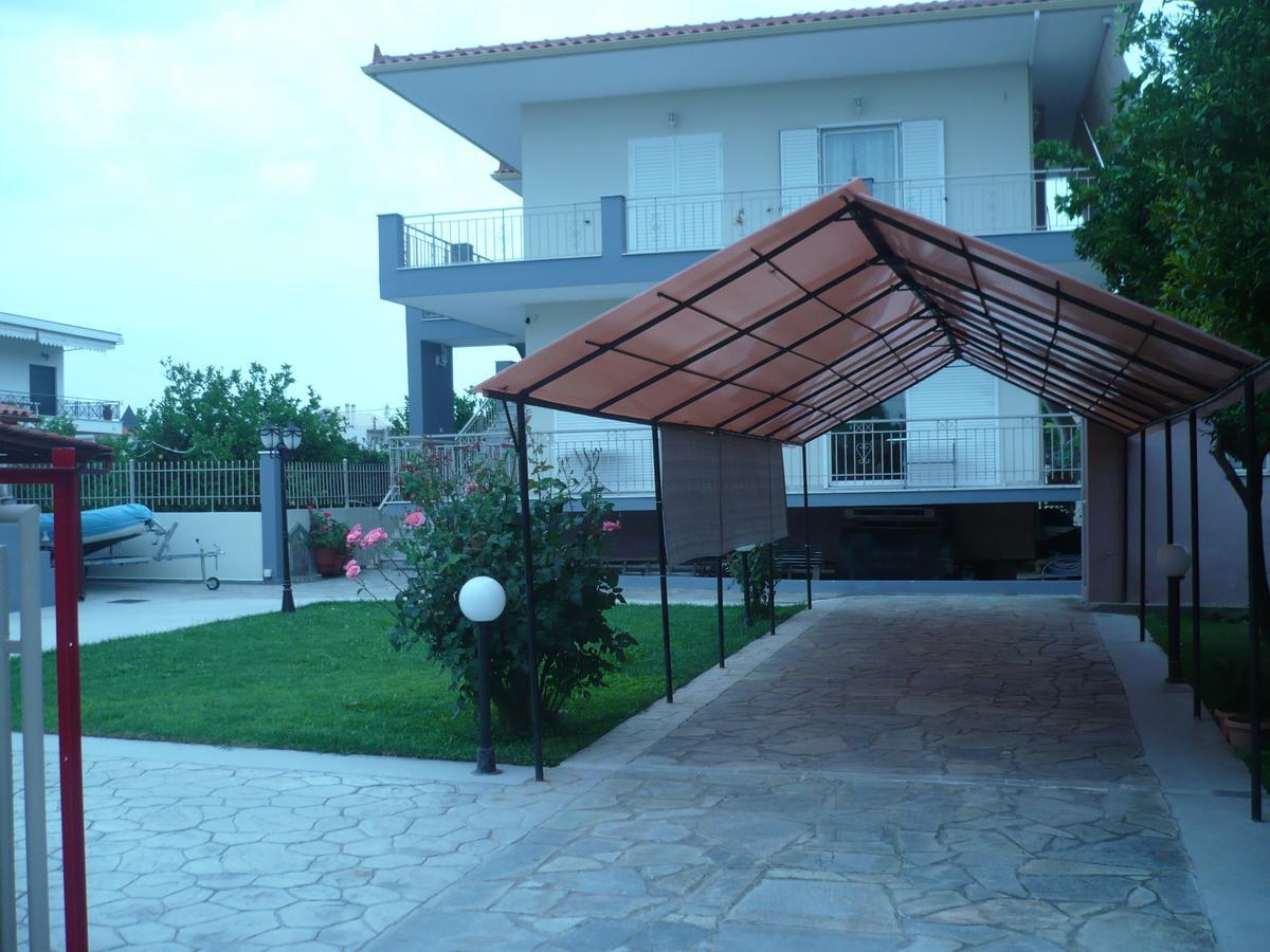 Rea'S House Vrahati Екстериор снимка